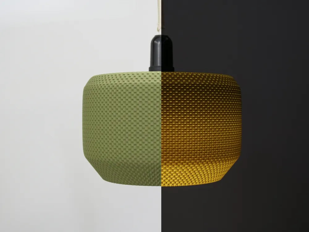 Abat-jour cylindrique jaune doré fond noir