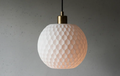 Suspension Mosaïque blanche à facettes hexagonales